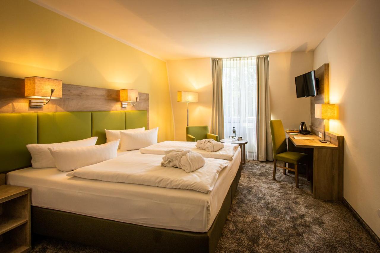 Berg & Spa Hotel Gabelbach Ilmenau Buitenkant foto